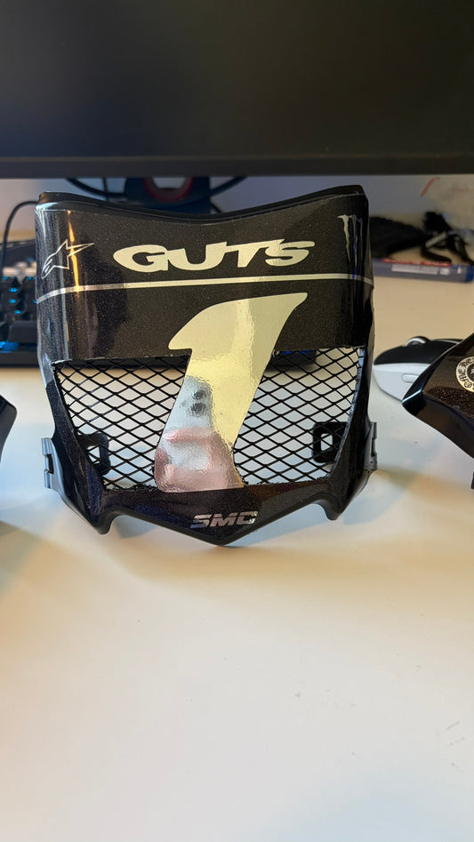 Motocutz vented plate 1of1